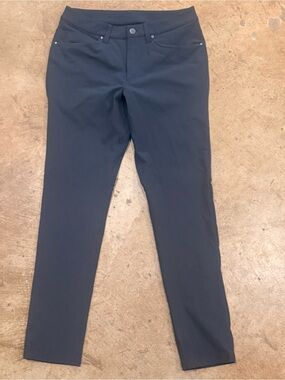 Lululemon ABC Pant Slim 32" *Warpstreme
Men’s 30 Asphalt Grey